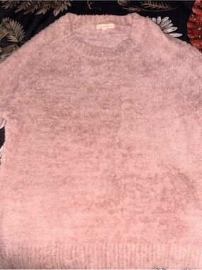 La Hearts Plush Crewneck Sweater in Dusty Pink NWOT